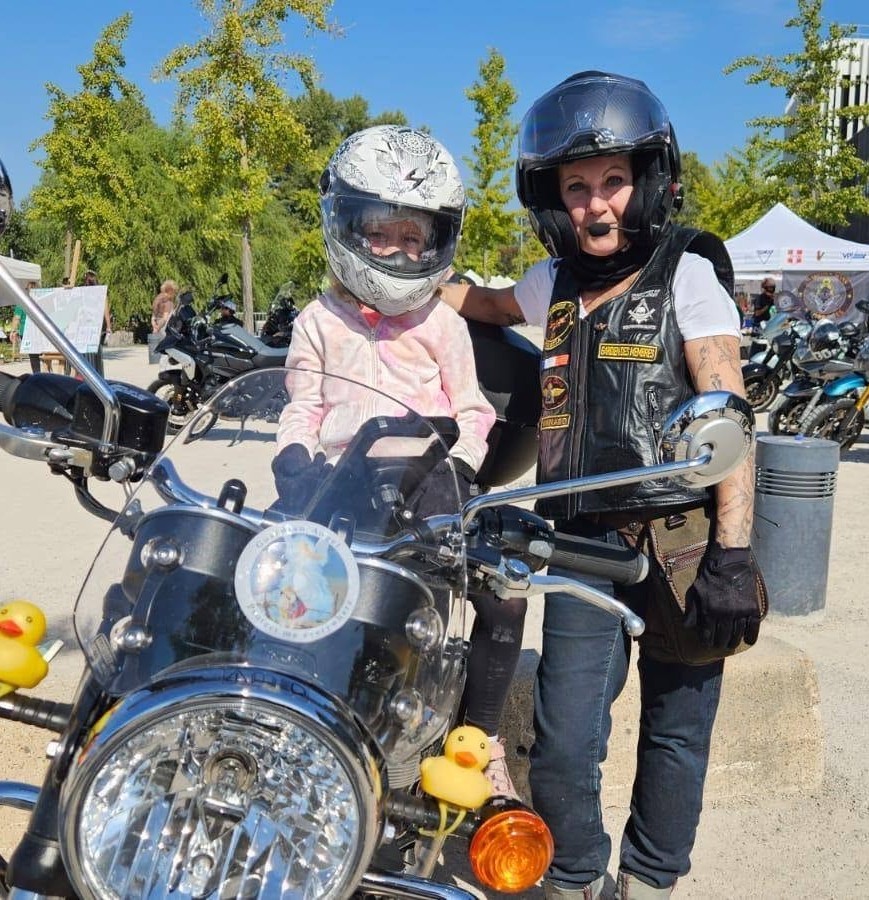 Chapters : Allobroges et Forézia WSF.🤘
Dans le cadre des virades de l'espoir, 150 baptêmes moto et collecte de fonds pour vaincre la mucoviscidose.
widows-sonsfrance.fr
#widowssons #widowssonsfrance #widowssonsmra #widowssonsfamily #masons #freemasonery #bikers #motorcycles #harleydavidson #indian